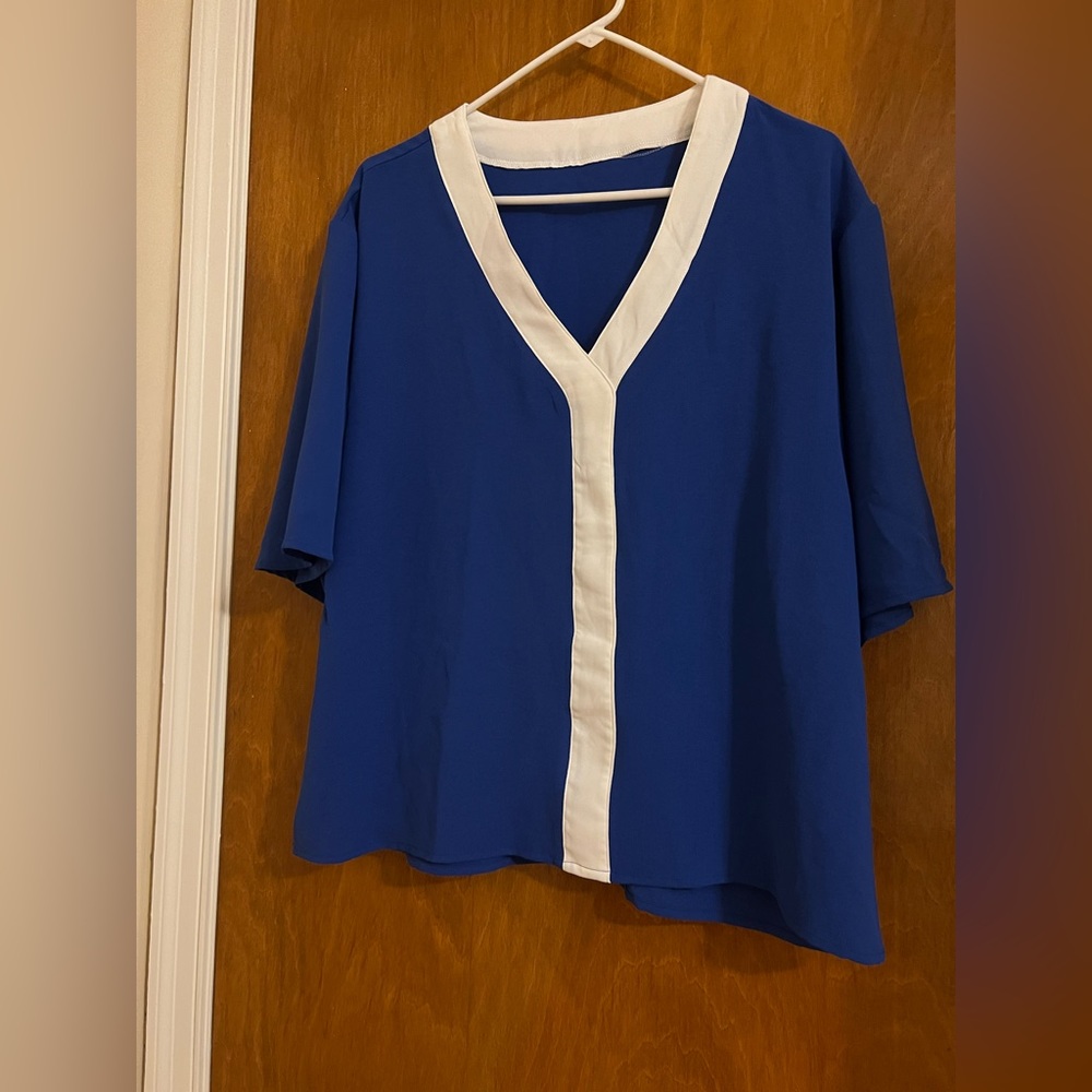 Brand New Women Blouse size M